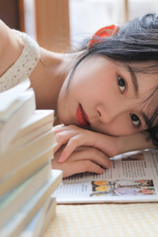 楼梯下面有丝袜